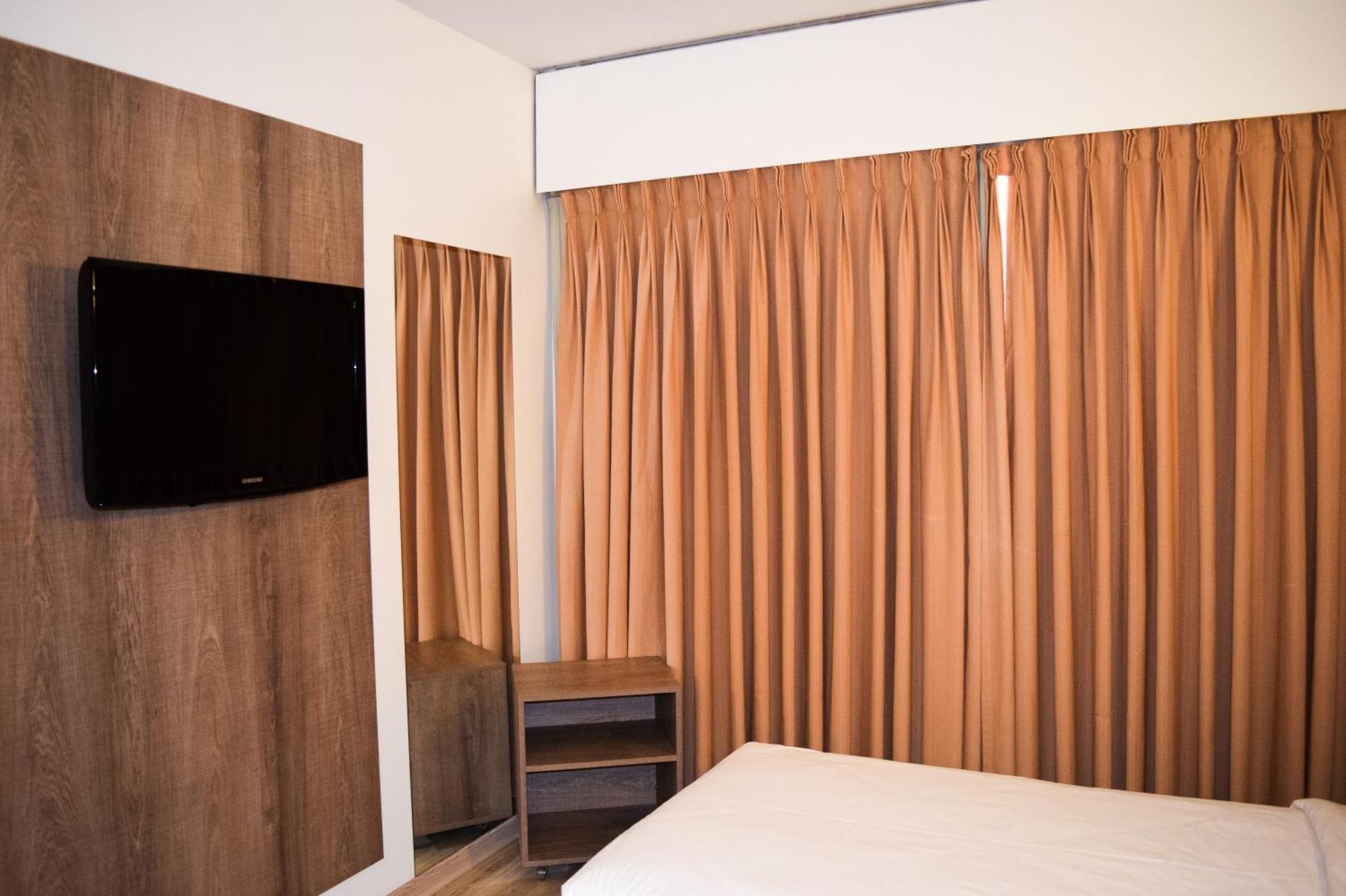 Hotel America Bittar
